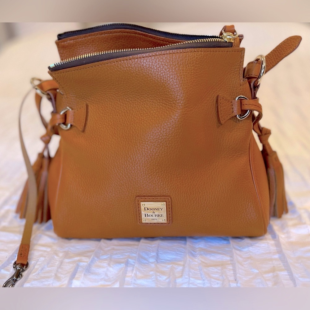 Dooney and Bourke Pebble Grain Tassel Purse Women’s Shoulder Bag